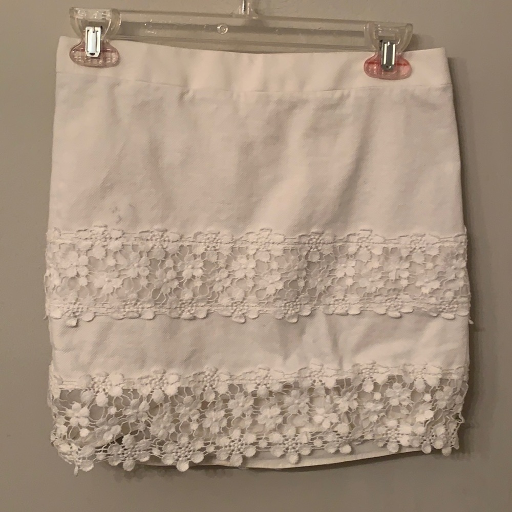 J Crew skirt, white with crocheted flowers. Size 0